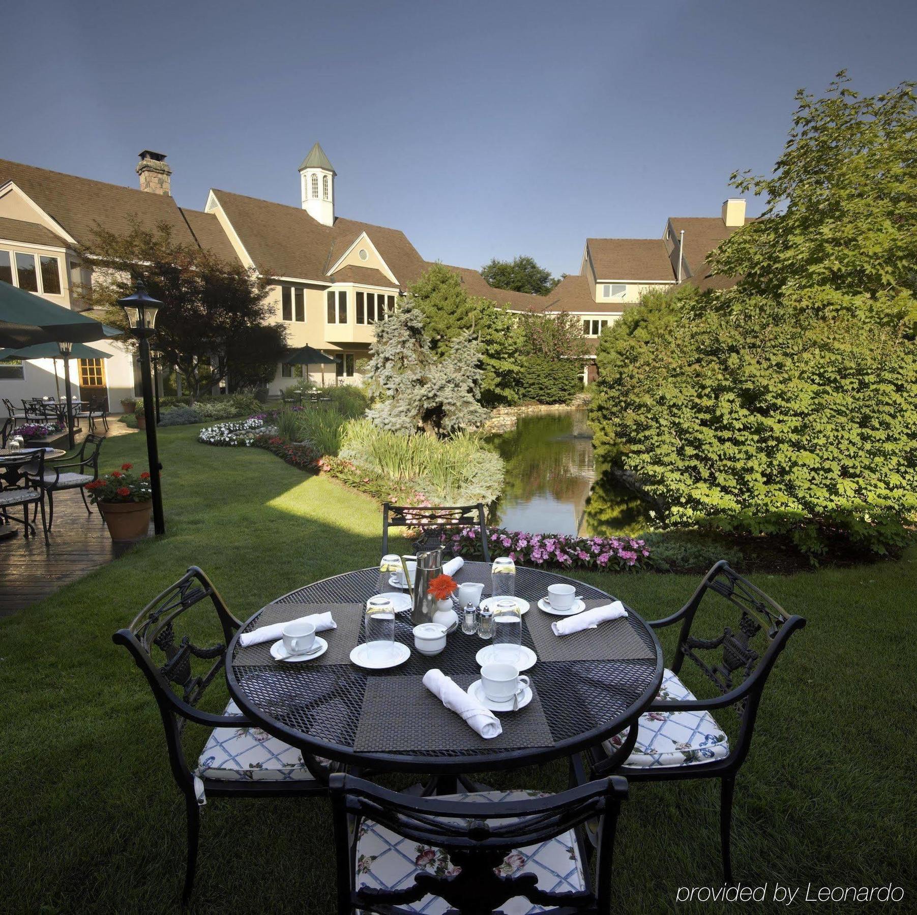 Orchards Hotel Williamstown Exteriör bild