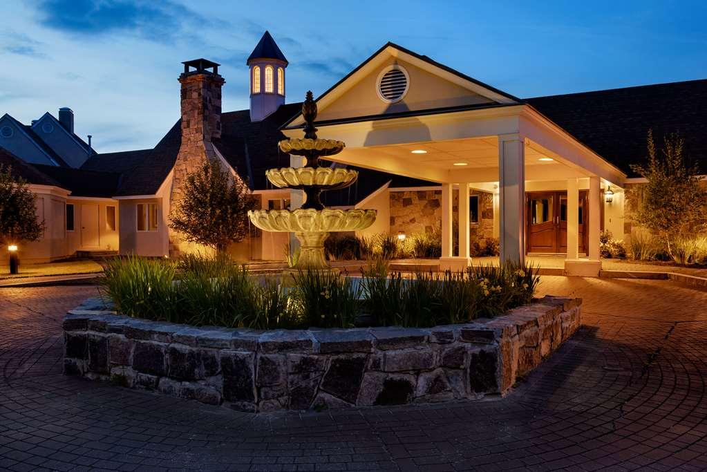 Orchards Hotel Williamstown Exteriör bild